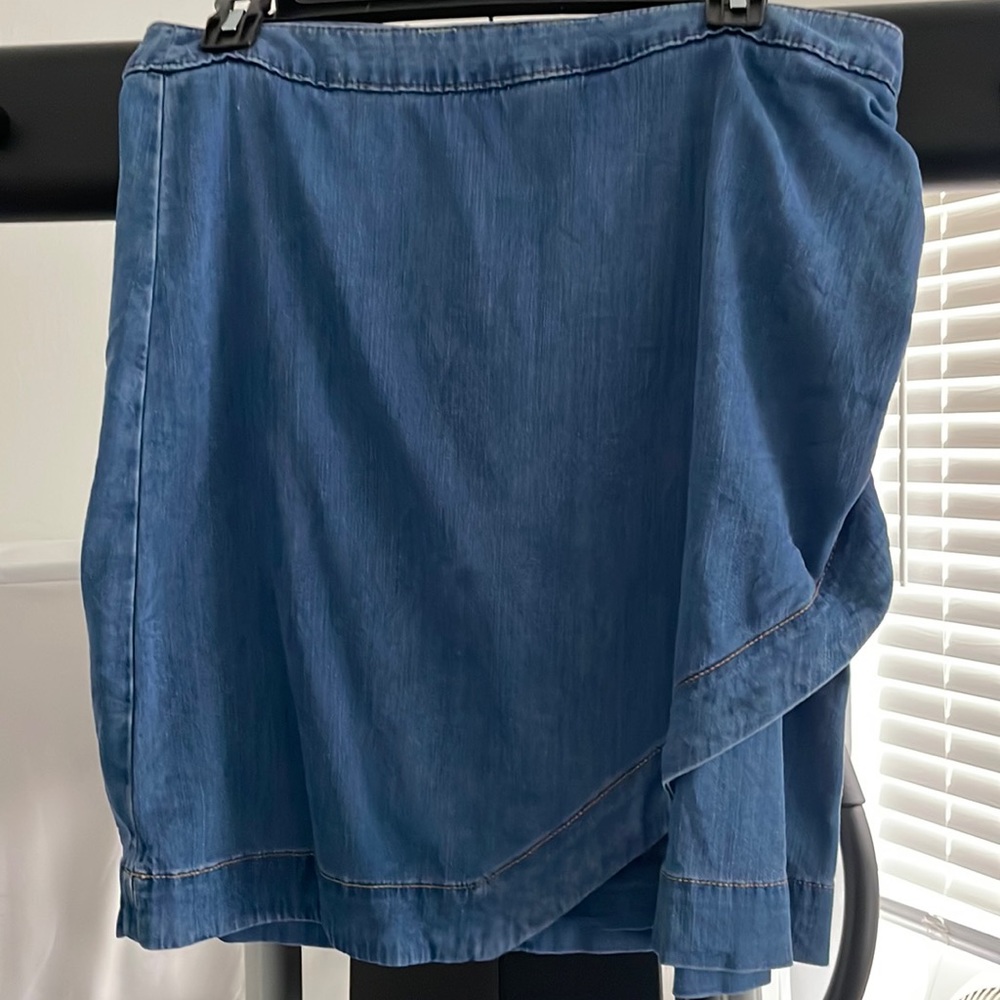 White House Black Market denim skirt